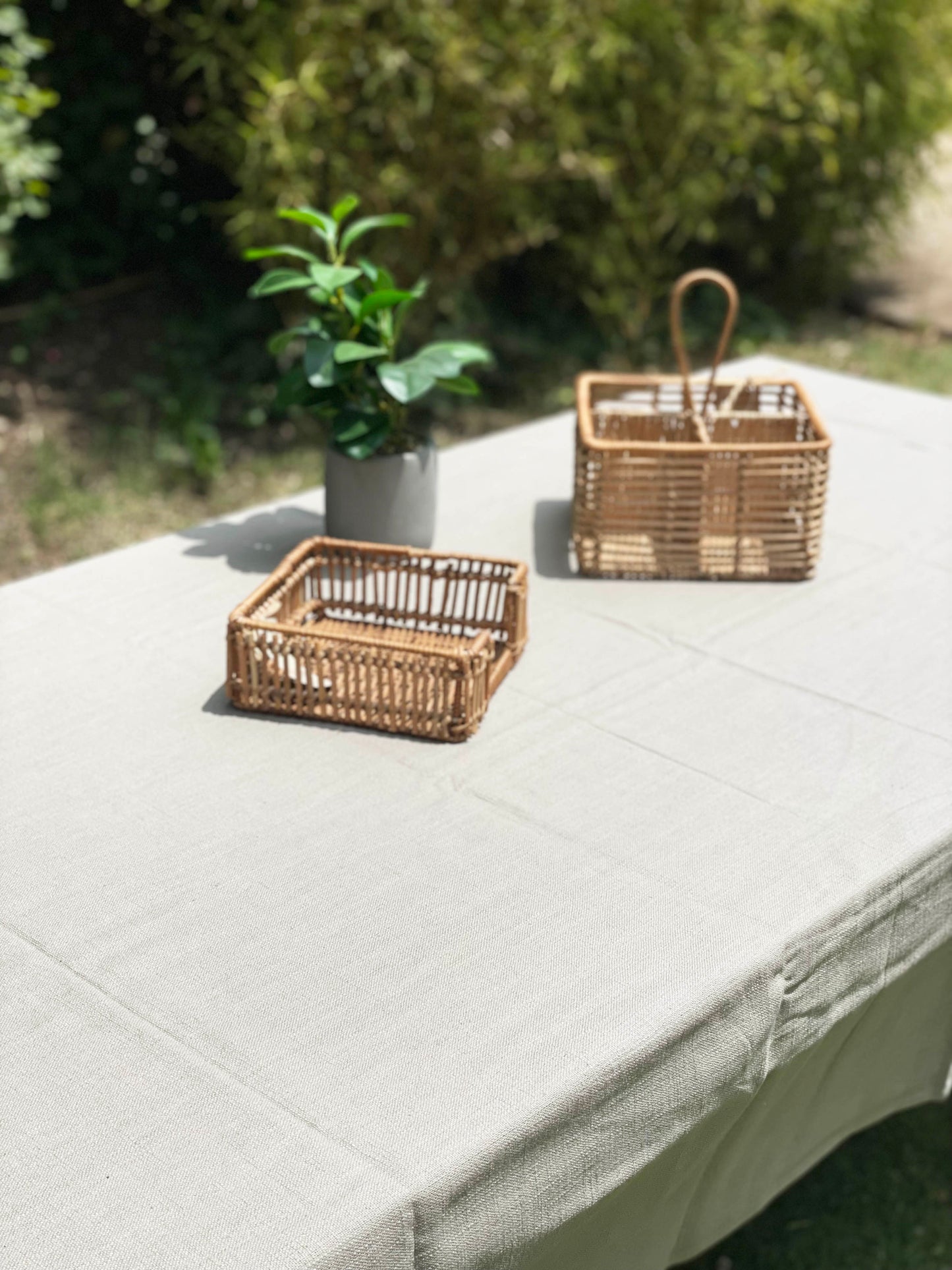 MANTEL DE MESA GRIS